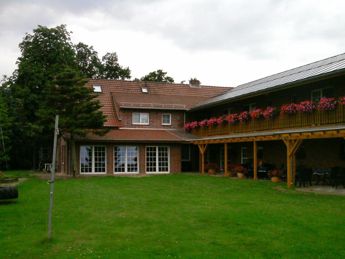Ferienhof Meyer Landhotel Petershagen Ngoại thất bức ảnh
